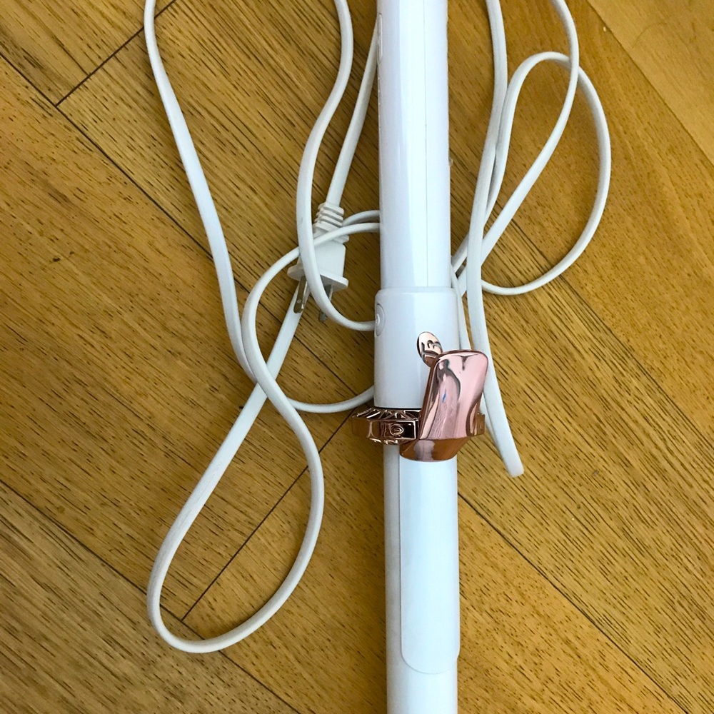 T3 Twirl 360 Motion-Sensing Auto Rotating 1.25"